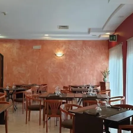 Scrivano מלון