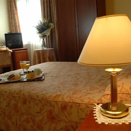 Scrivano 3* Рандаццо